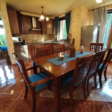 Flower Deluxe Kostolne Kracany