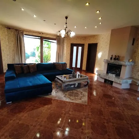 Flower Deluxe * Kostolne Kracany