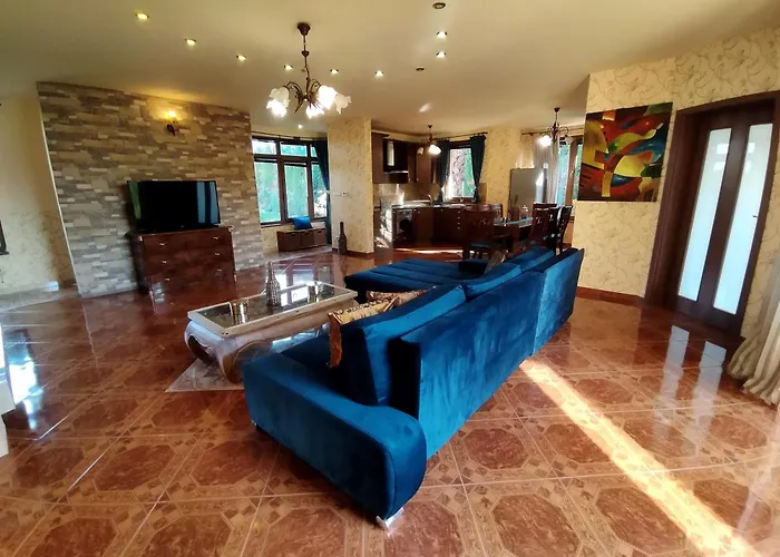 Flower Deluxe Kostolne Kracany